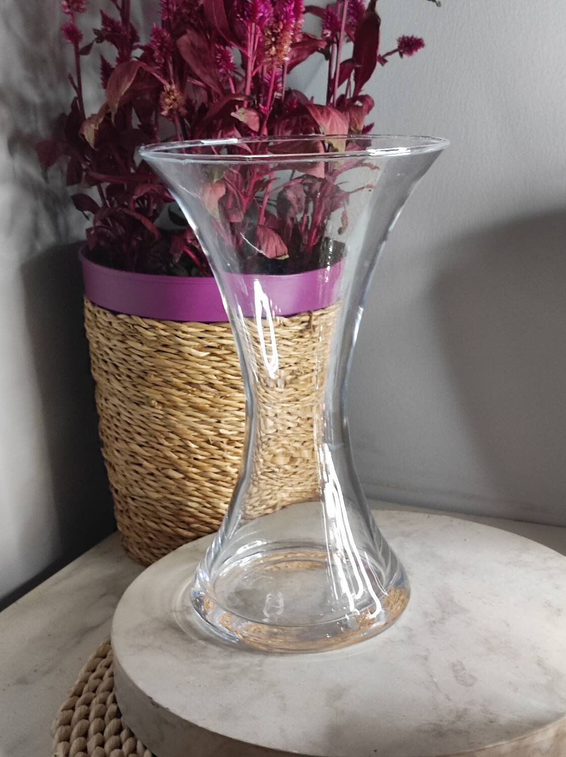 Cylindrical glass vase