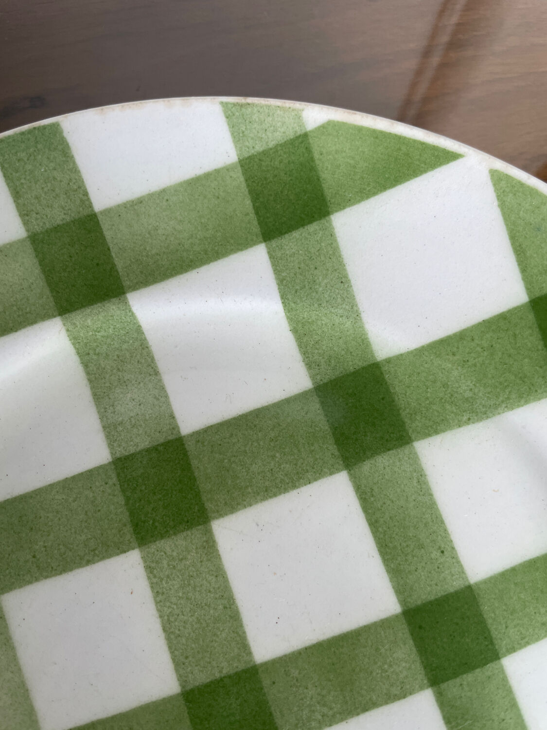 Set of 5 flat plates Orchies Moulin des Loups with green checkles