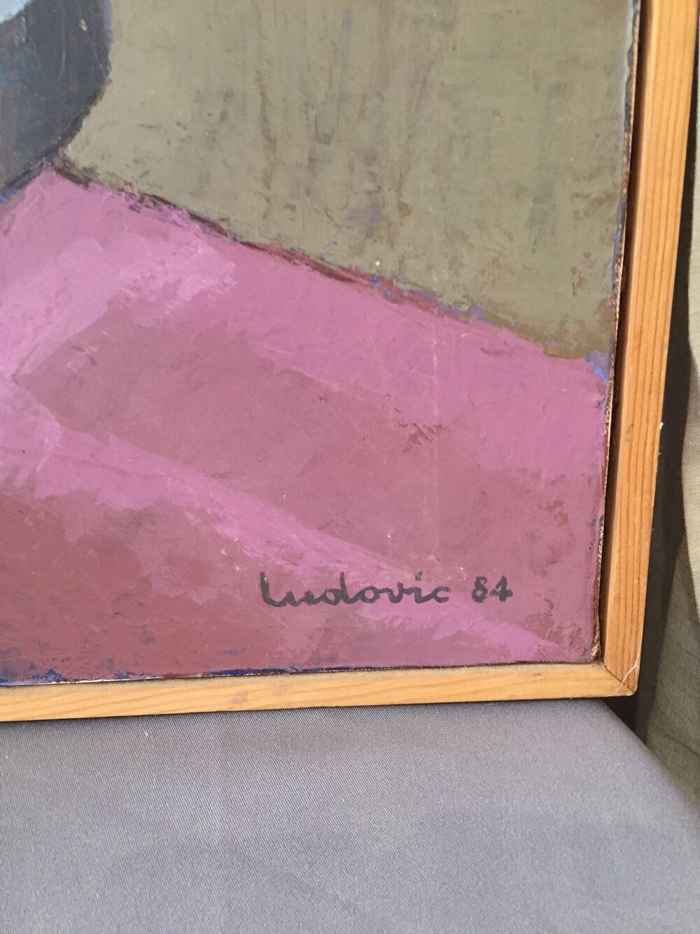 Contemporary canvas young woman signs ludovic