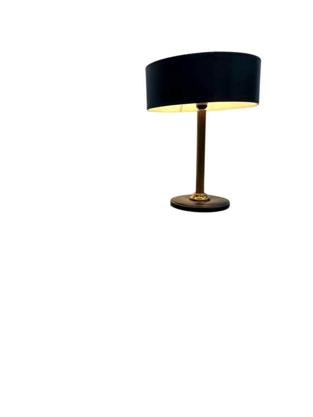 Lampe de table vintage noire avec pied en cuir