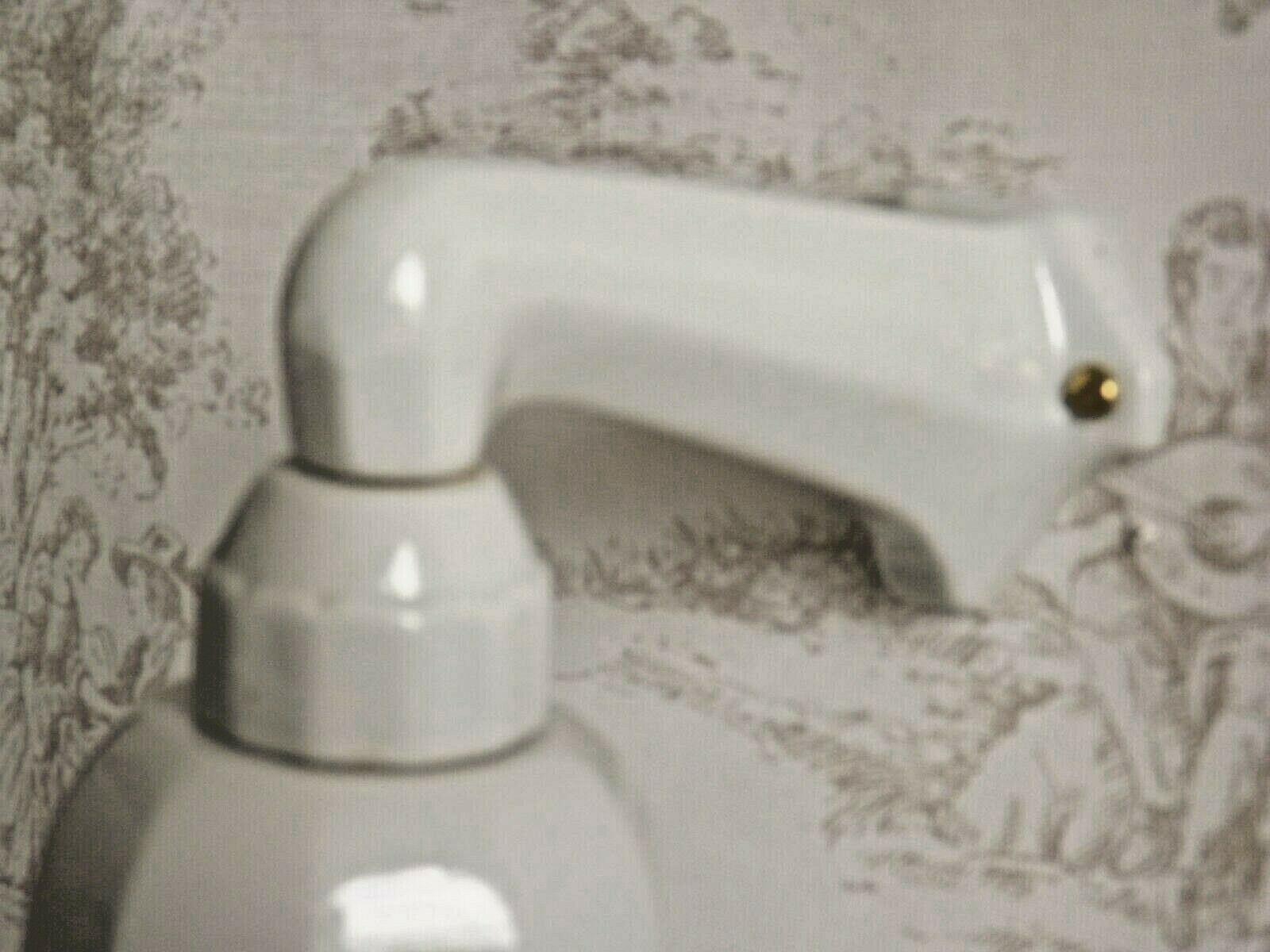 Français antique art déco style porcelaine blanche applique murale simple et ombre