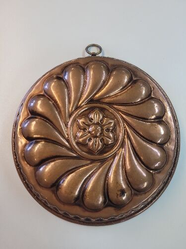 Copper cake pan 29cms in diameter