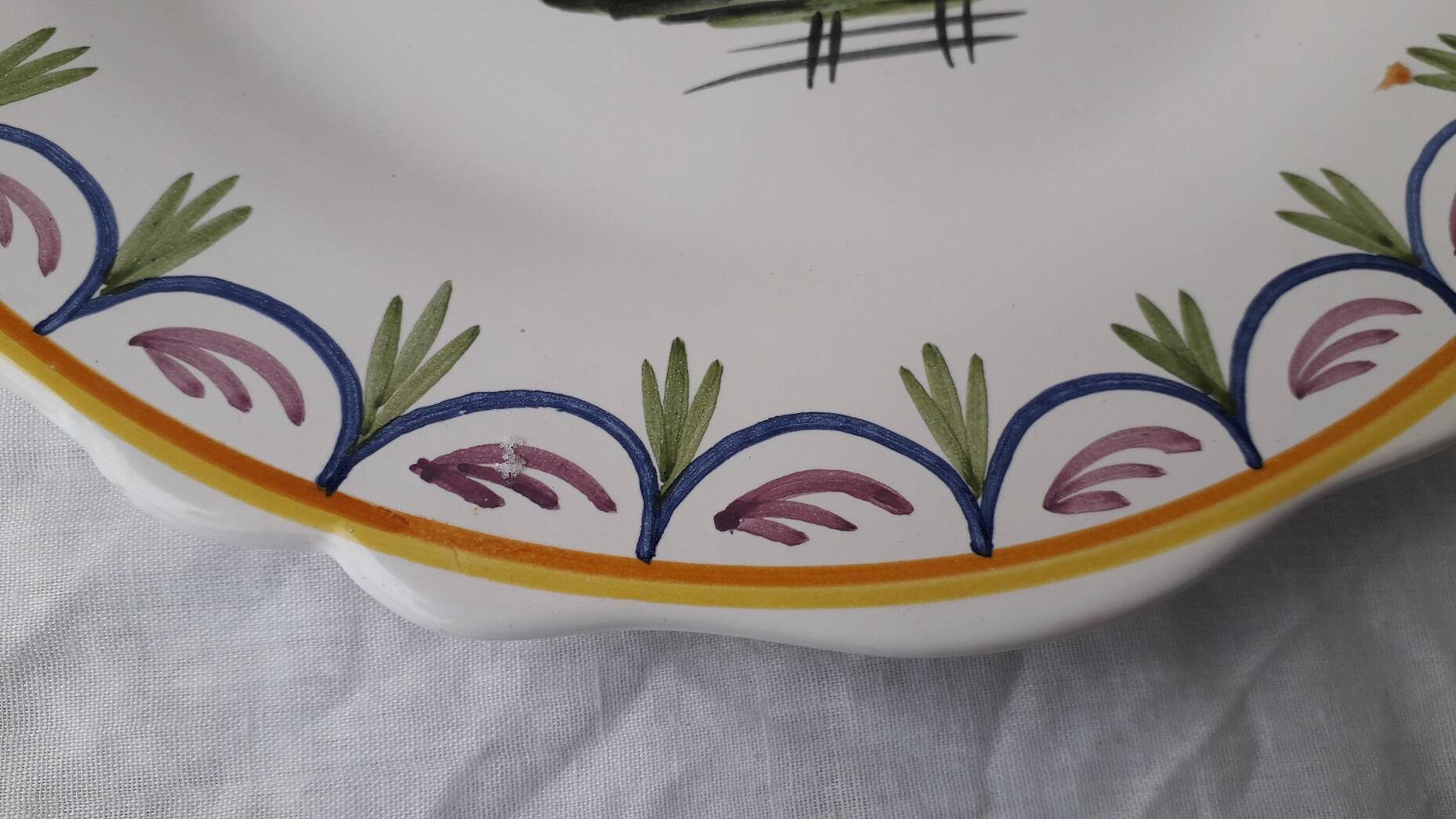 3 assiettes en faïence