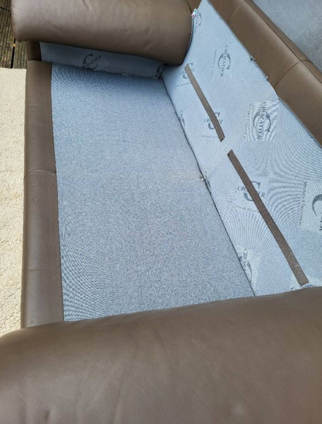 Crozatier leather lounge sofa