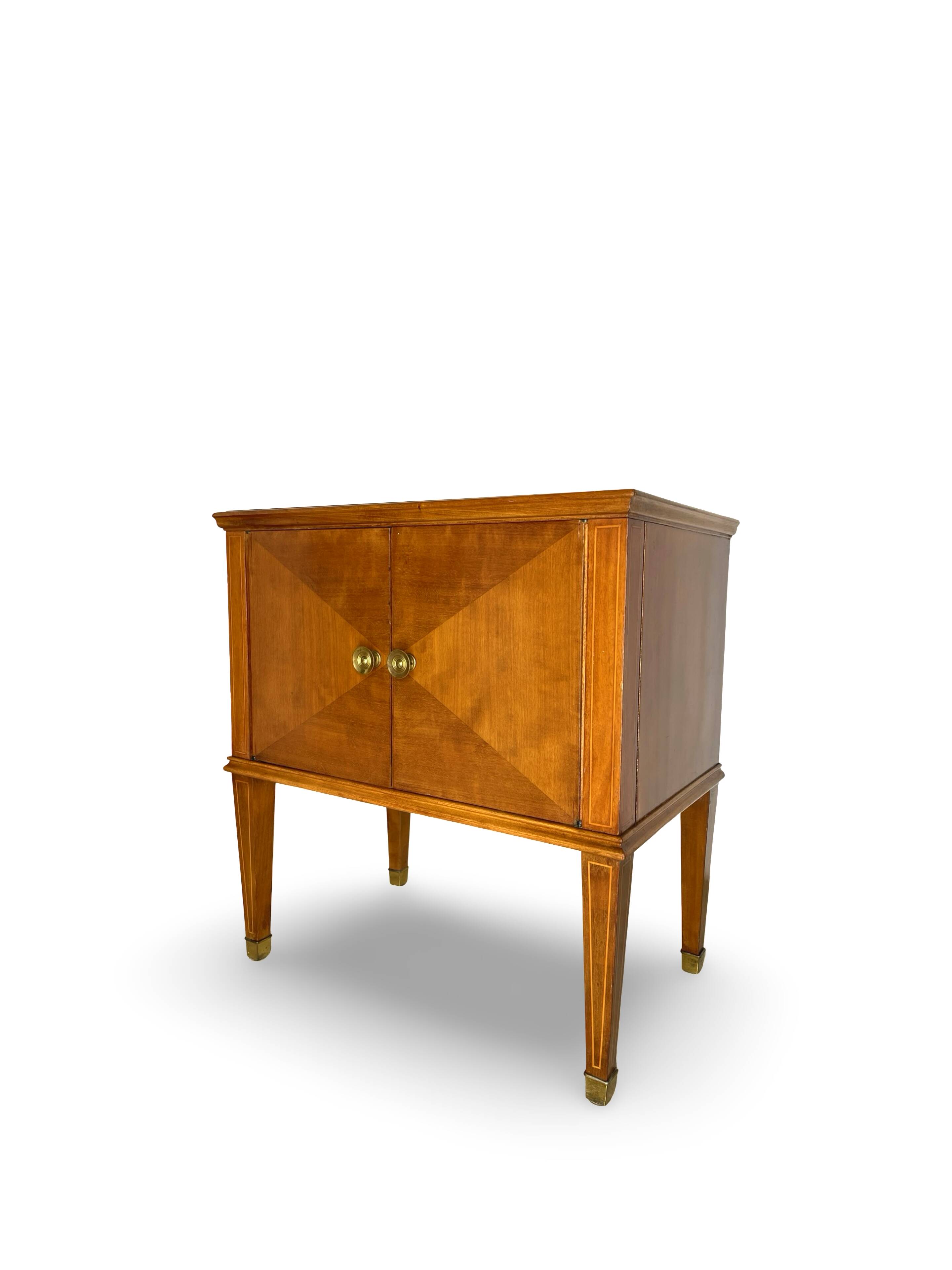 italian nightstands1950s