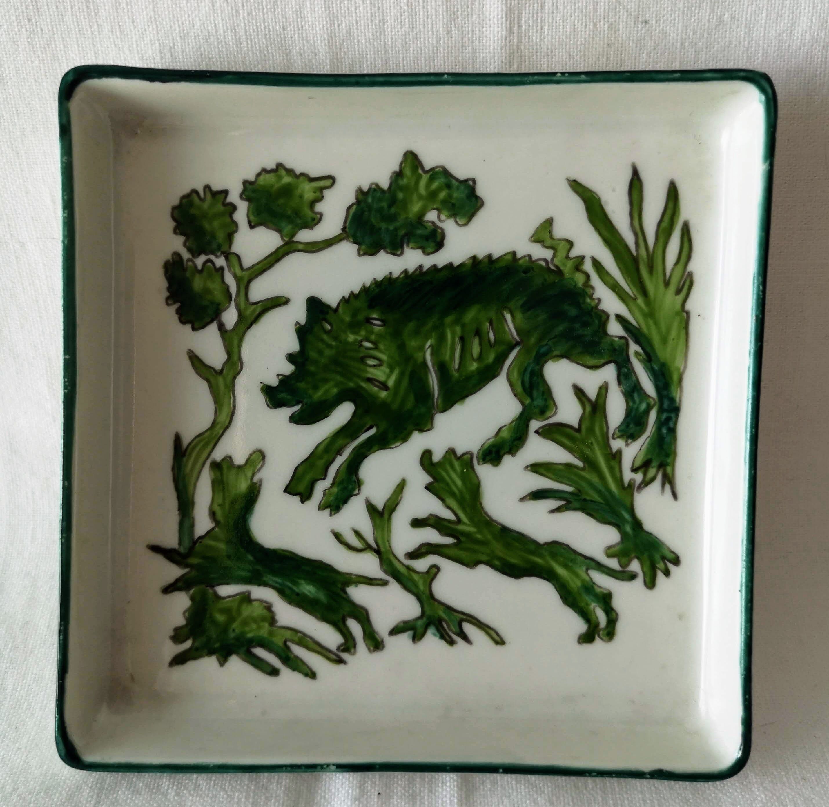 Empty porcelain pocket hunting scene