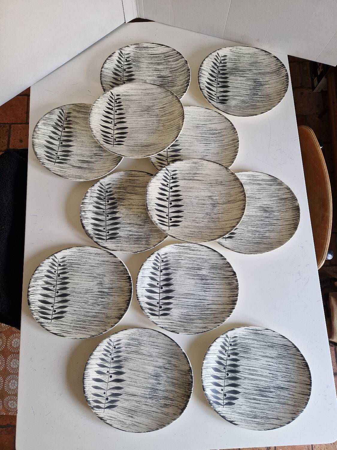 Set of 12 oval-shaped dinner plates, Salins Tolede pattern