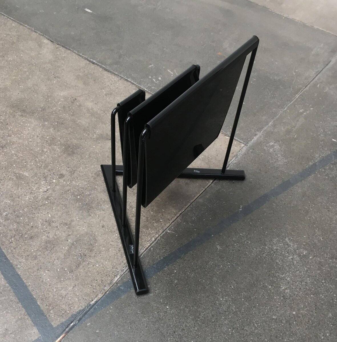 Postmodern vintage magazine rack by Markus Börgens for D-Tec, 1980s.