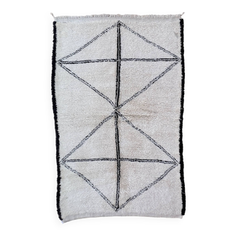White Marmoucha Moroccan rug - 245 x 154 cm