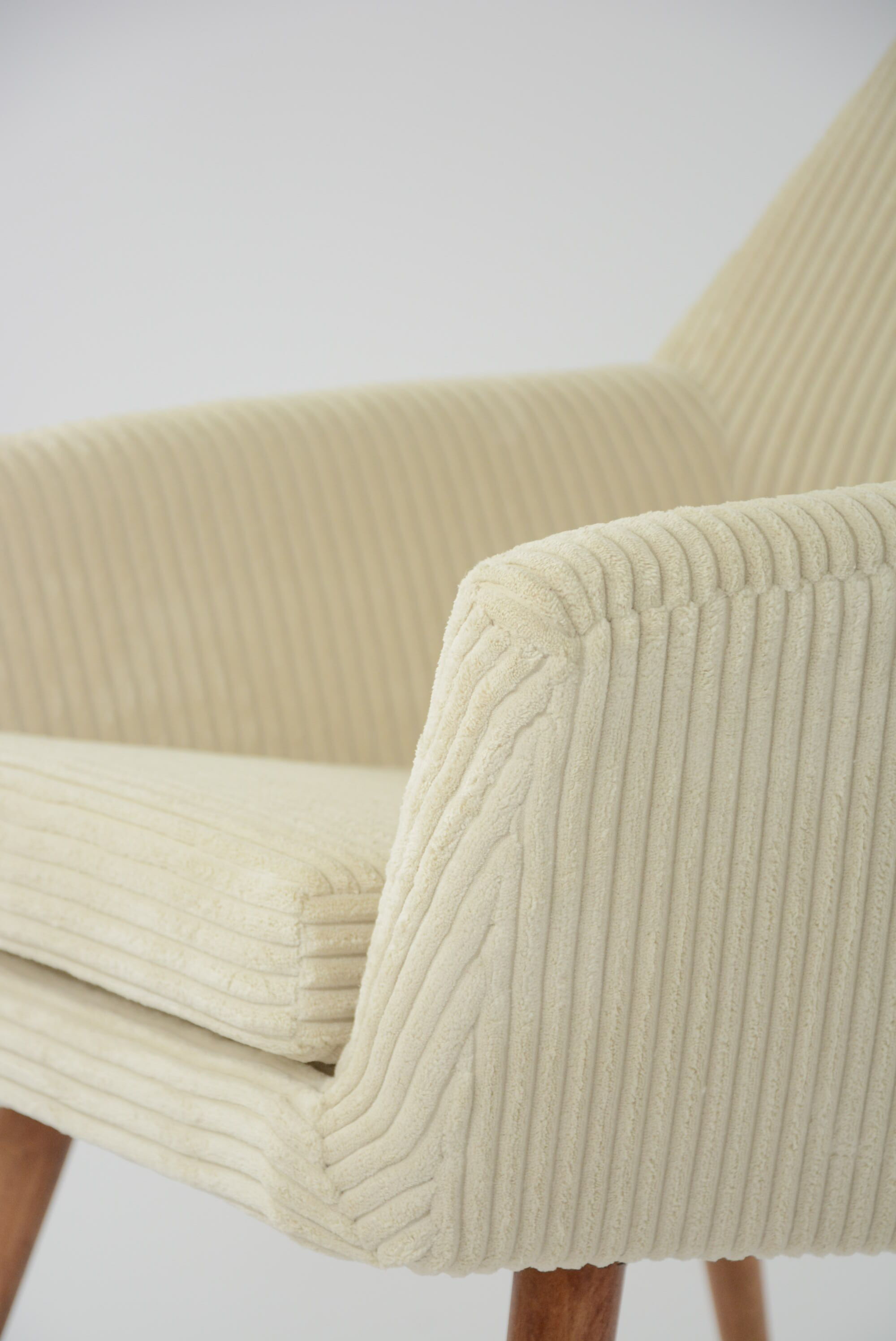 Ivory square shell pitally wood