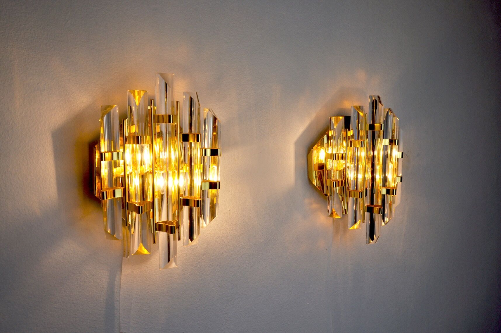 Pair of Venini appliques, Italy, 1970