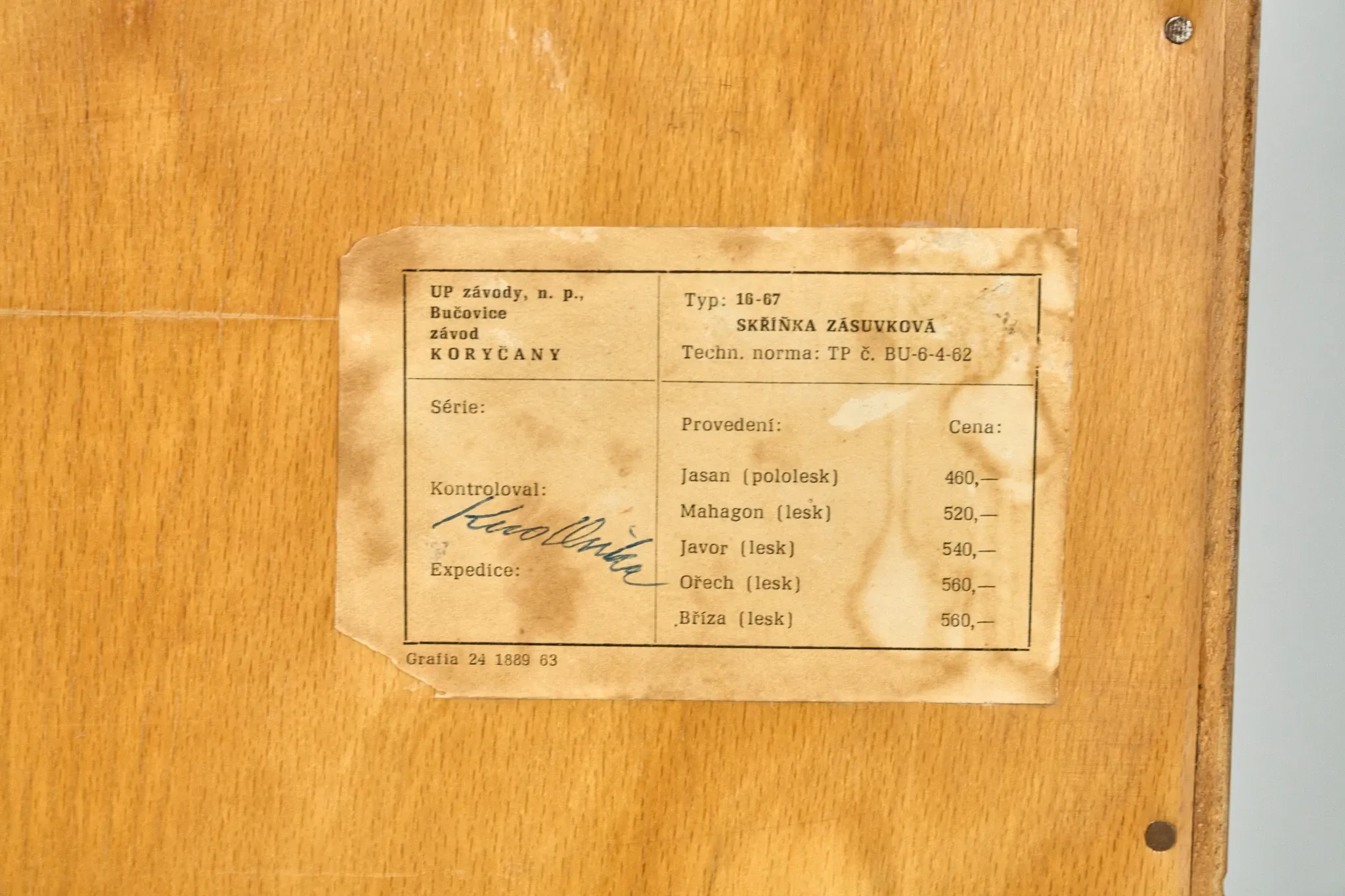 Commode vintage / Table de maquillage, années 1960, Tchécoslovaquie