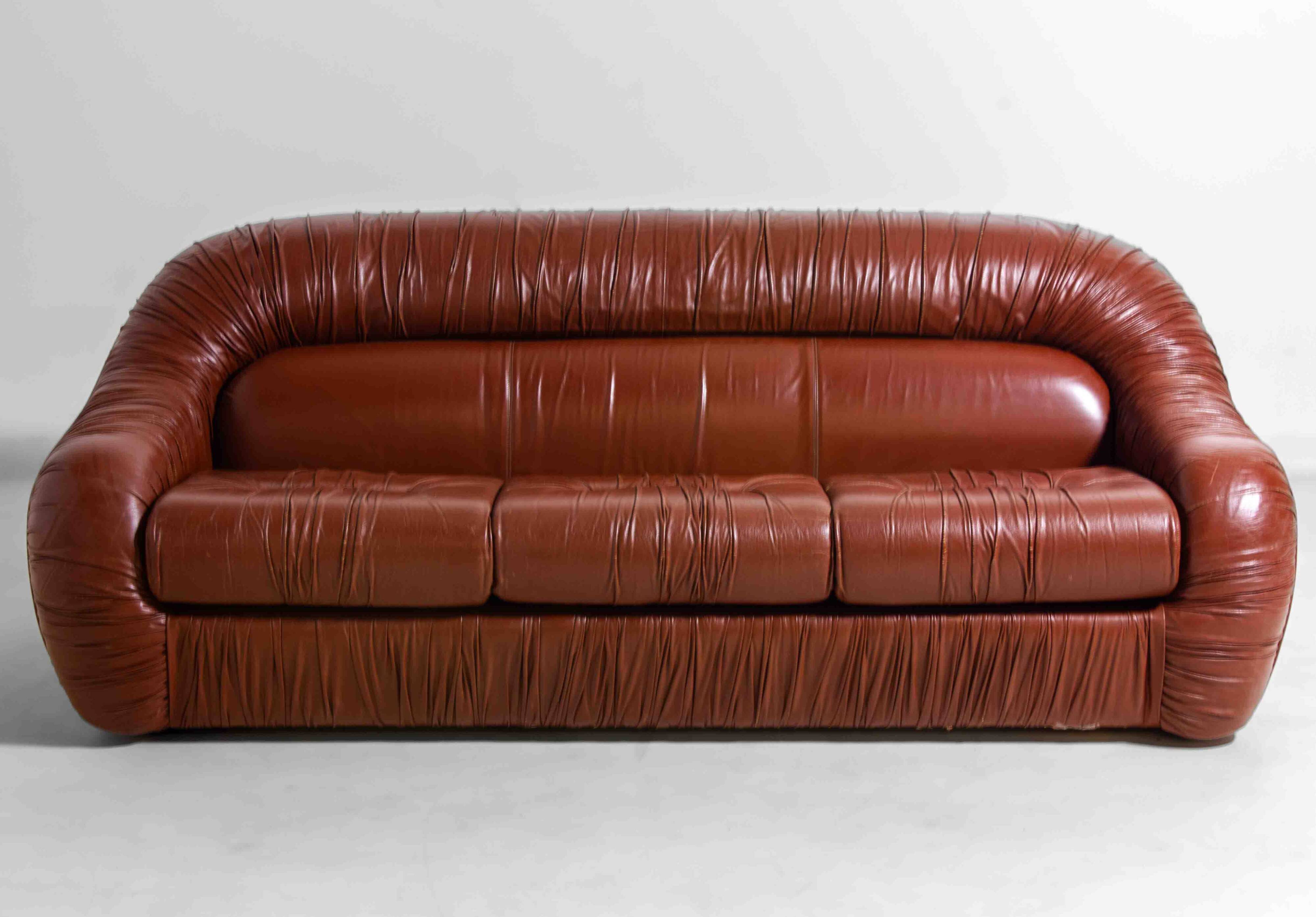 Rare "Capriccio" sofa in scrunched leather by Eurosalotto, 1970s