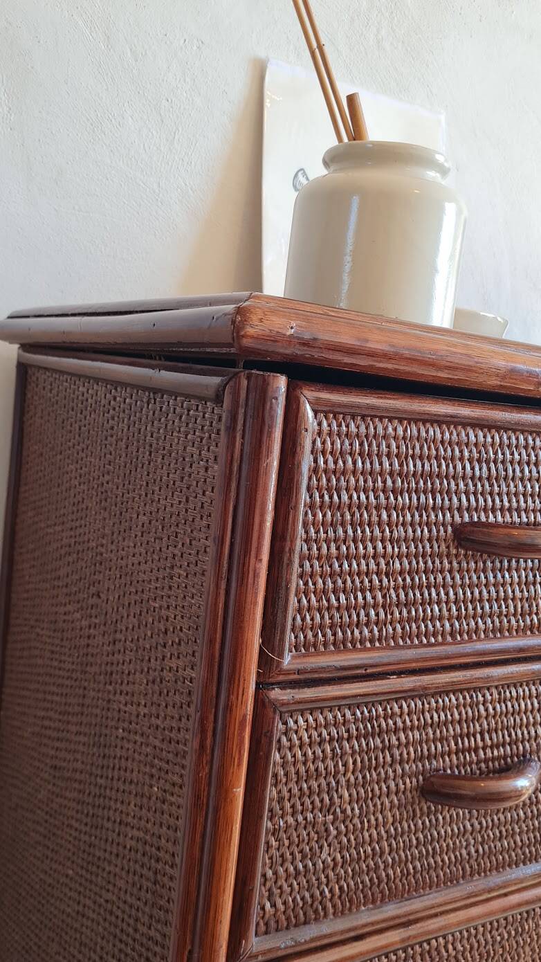 Commode en rotin vintage circa années 70