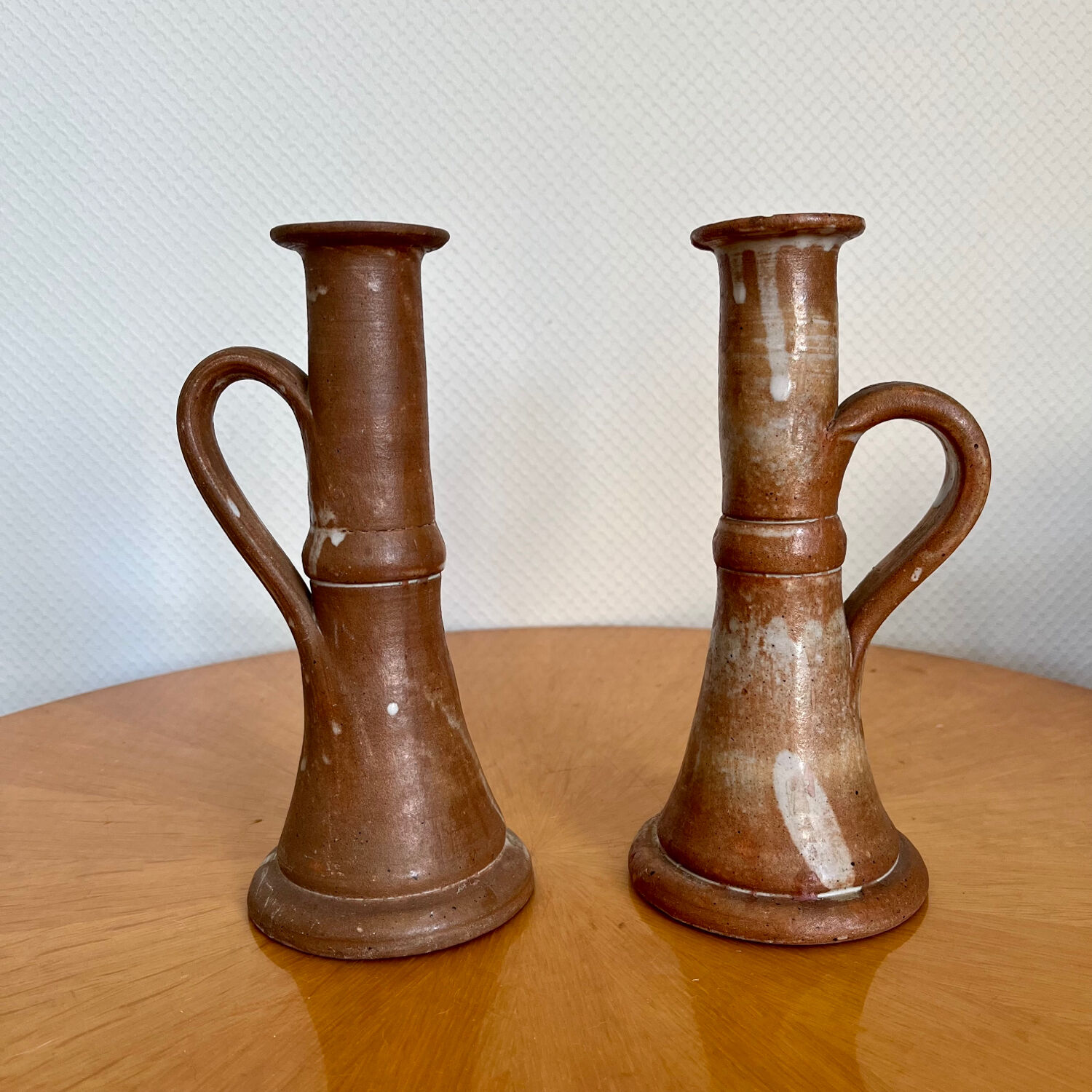 Paire de bougeoirs en grès 1960