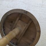 Triod pedestal table