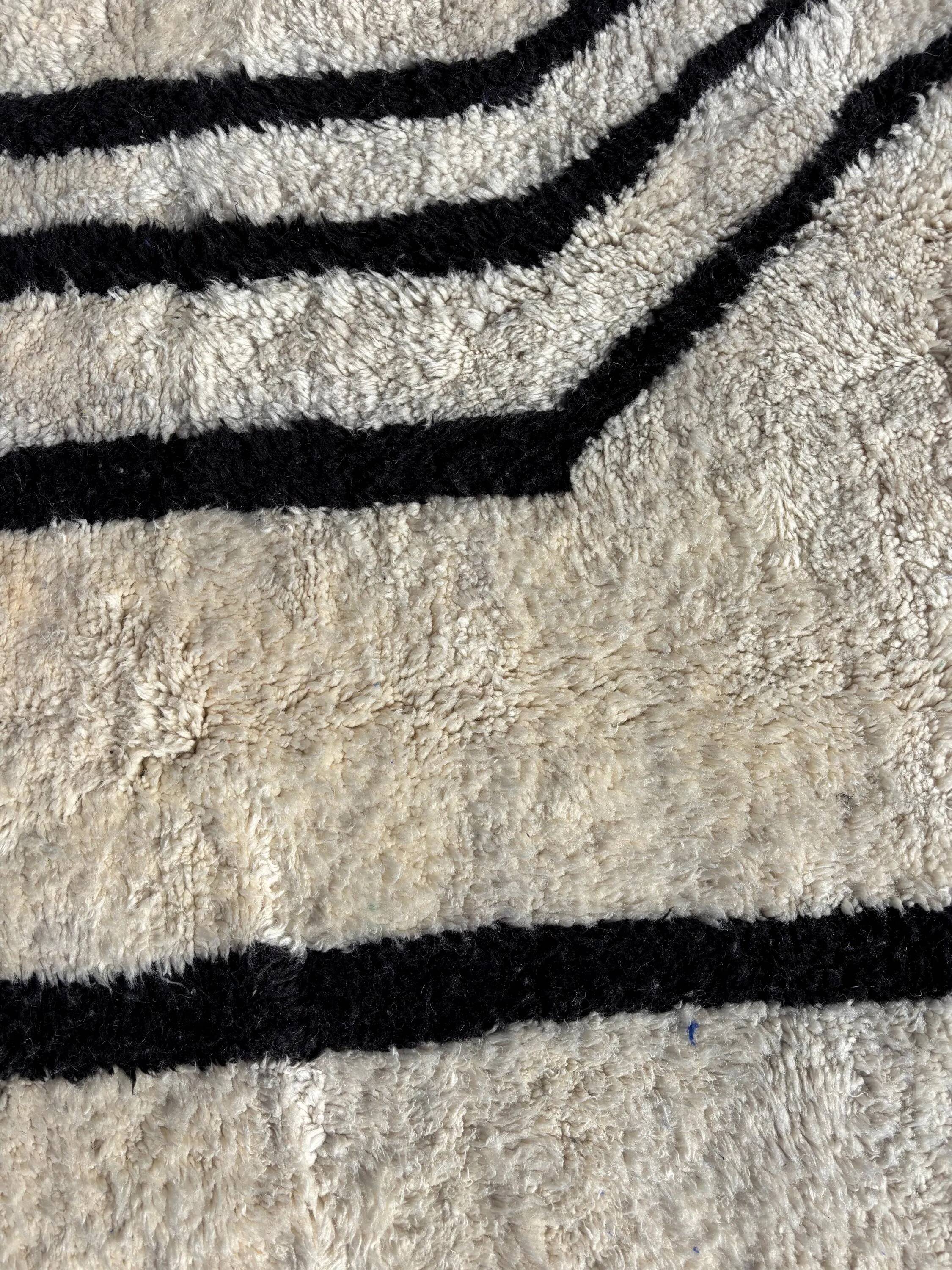 Authentic handmade Berber rug 2.5x1.5 m