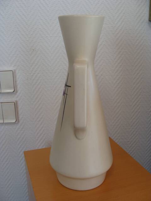 Bay Keramik modernist vase