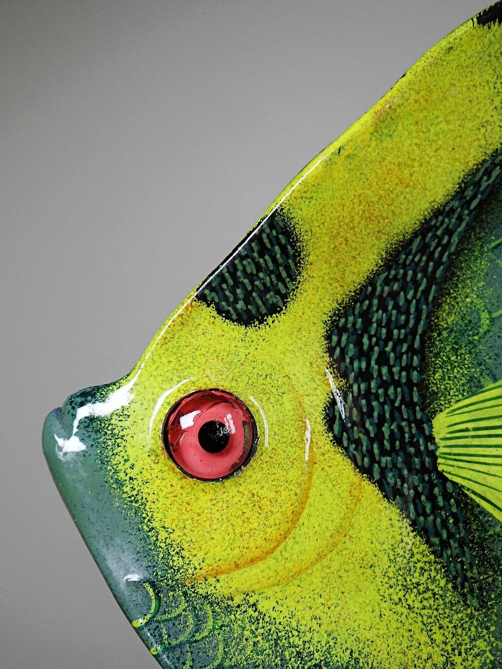 Pair of vintage German tropical fish lacquered catchalls.