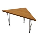 Vintage Danish triangular side table with hairpin legs design