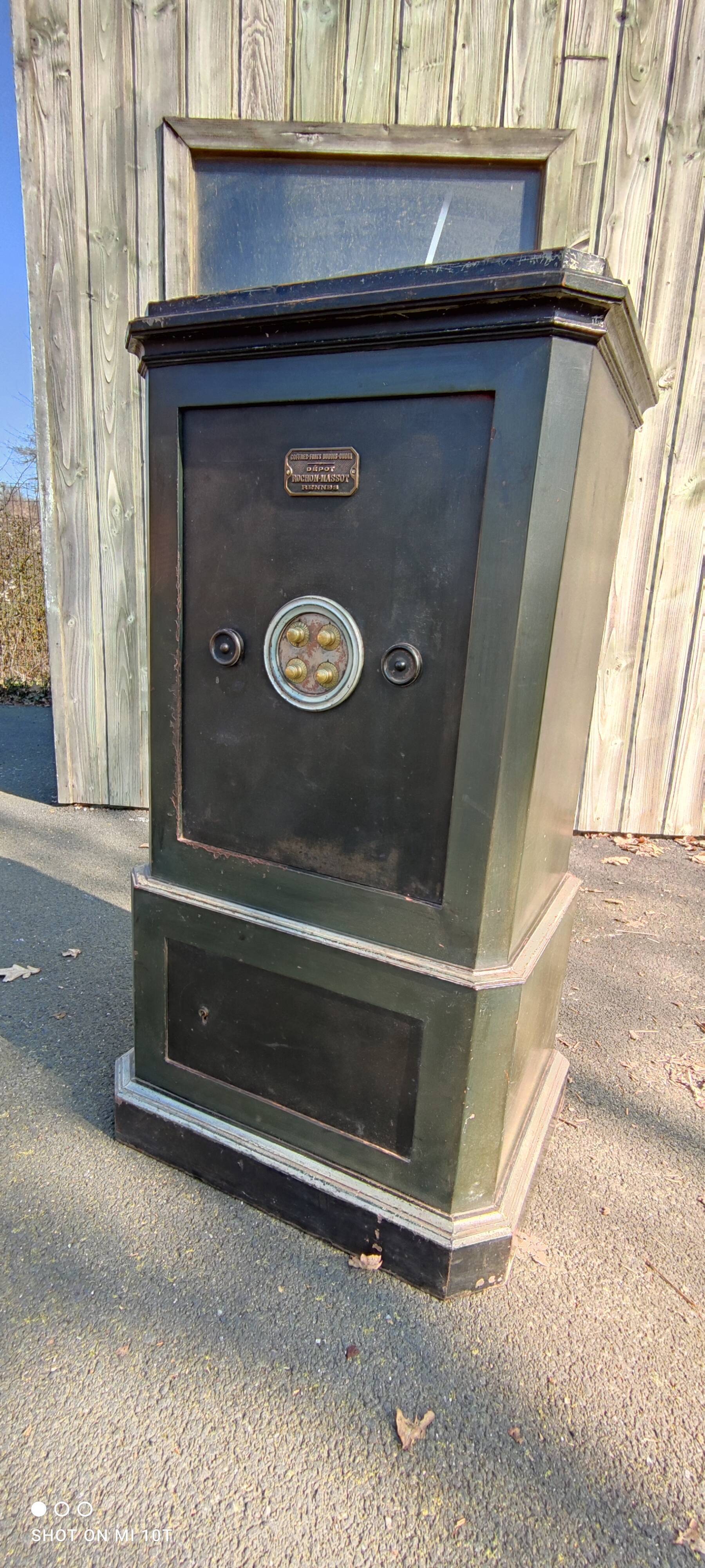 Safe /19th century