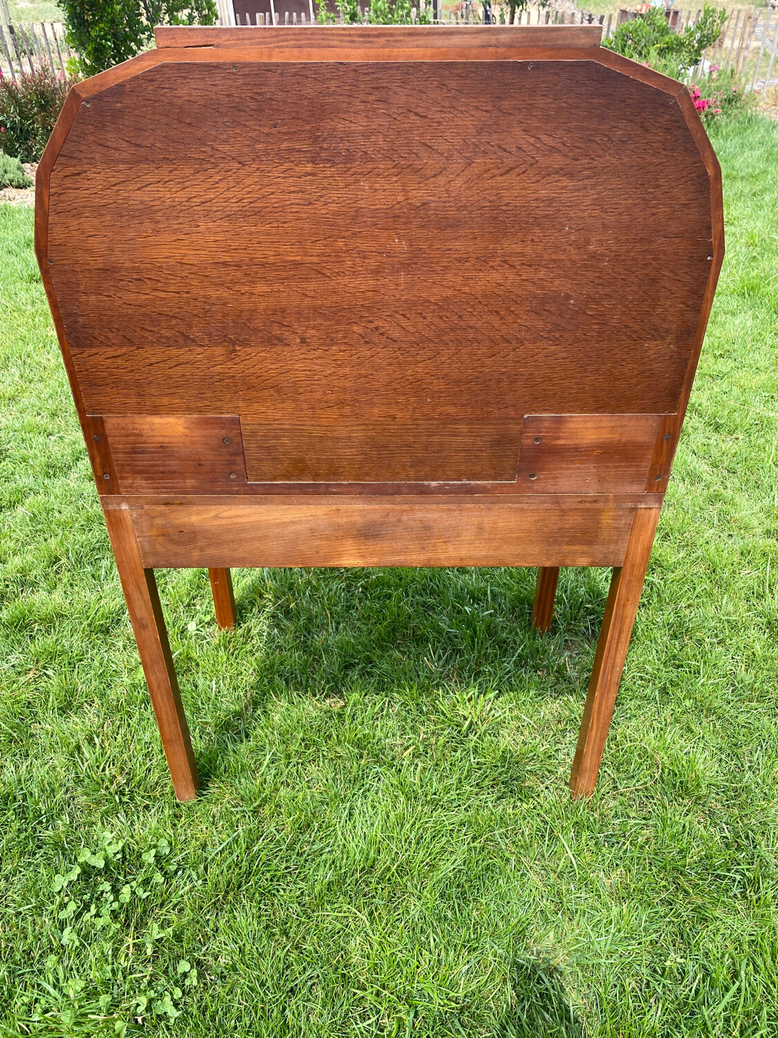 Art Deco hairdresser