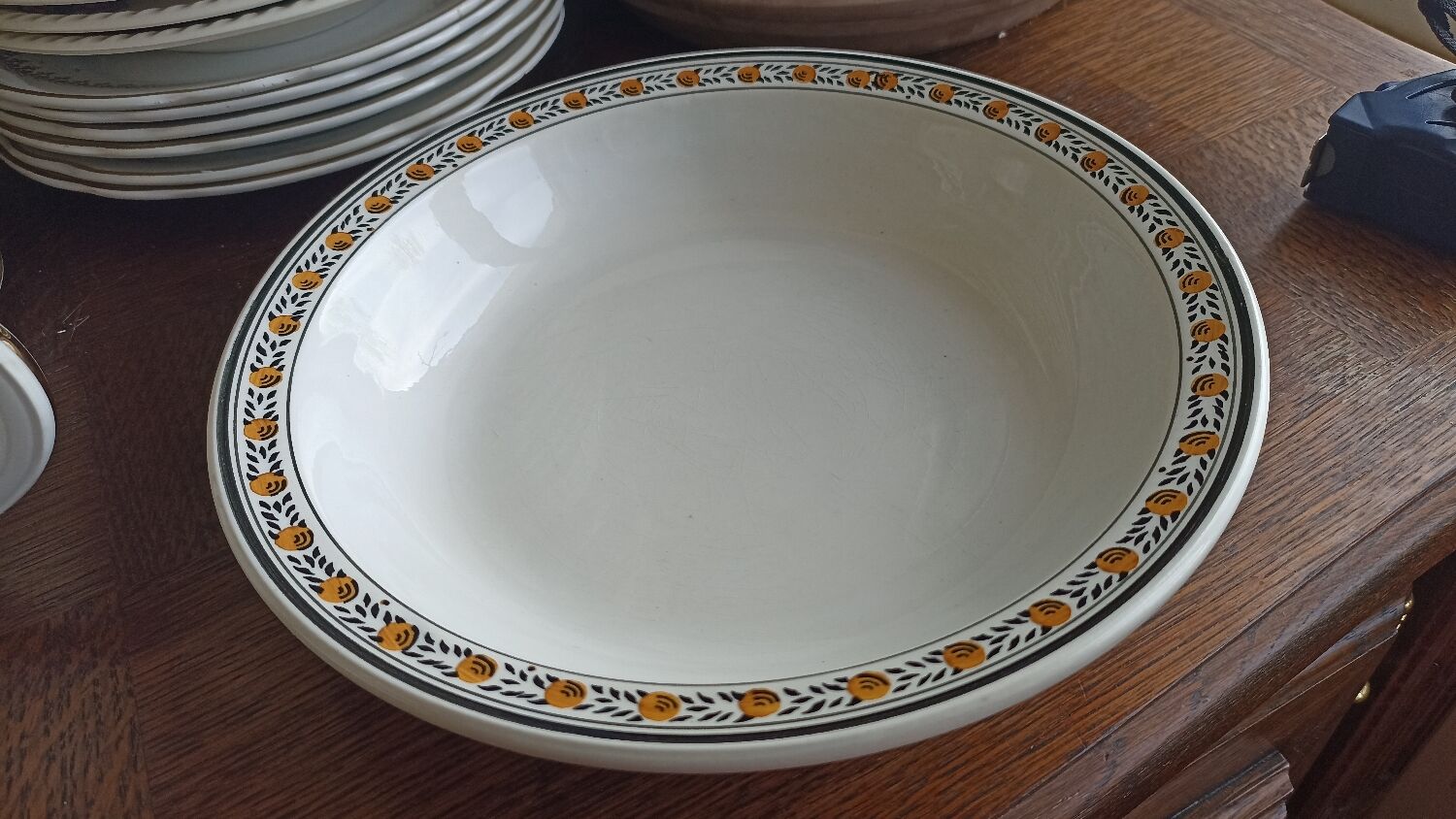 Hollow dish "Valence" by Digoin Sarreguemines