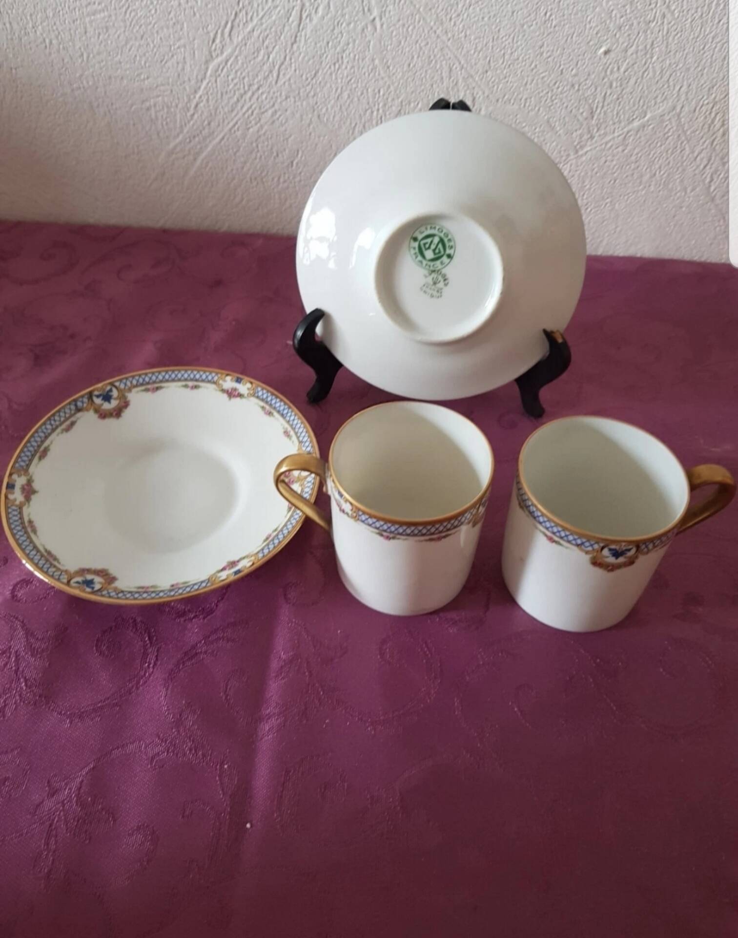 2 small cups with their saucers, Limoges