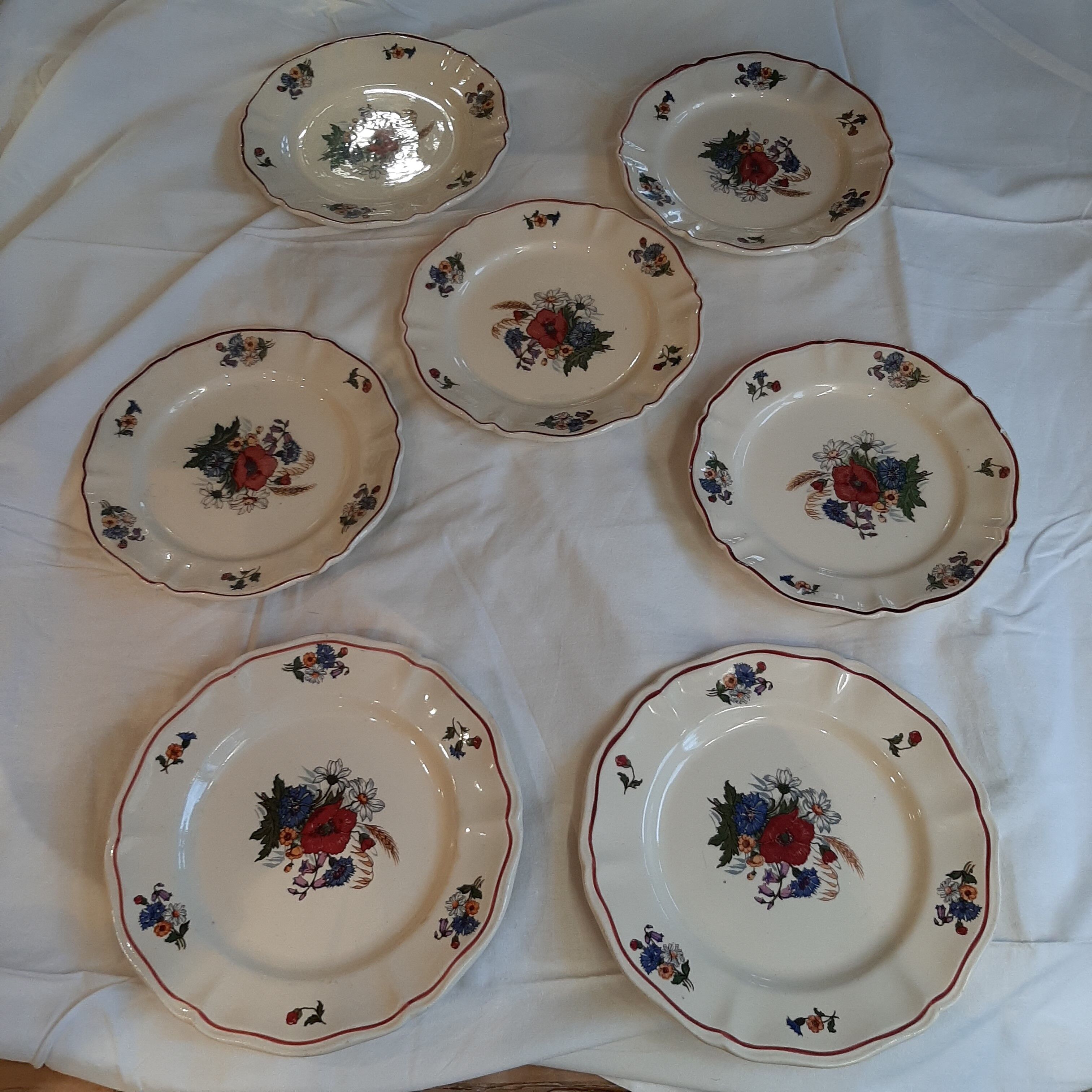 Lot of tableware Sarreguemines Areste