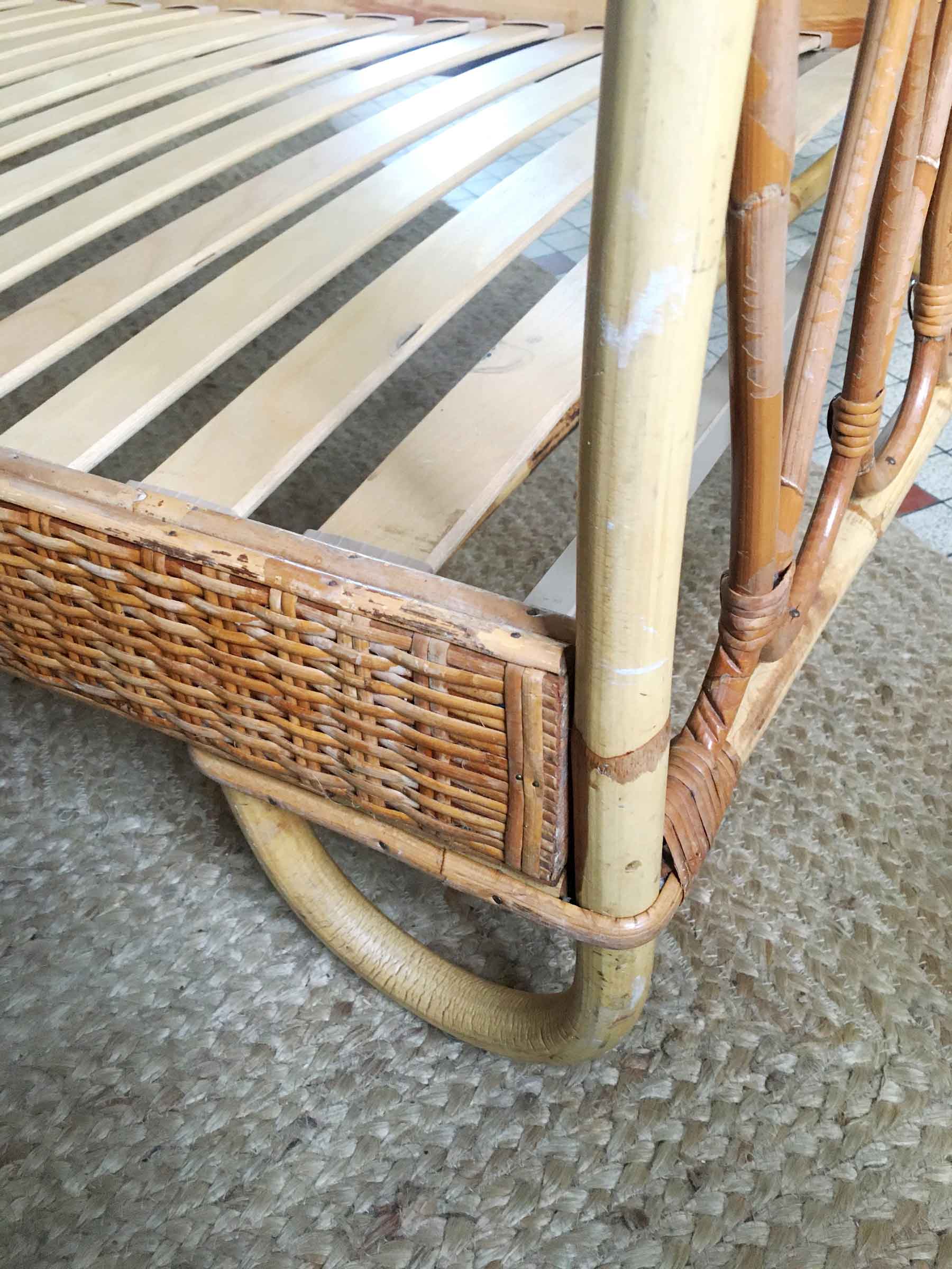 Bench - vintage rattan bed