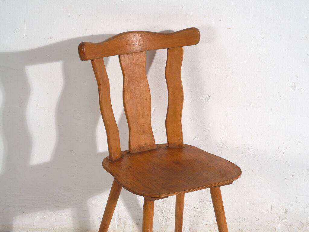 Vintage dining chairs Thonet / TON (c.1920-1950). Set of 8 pieces.