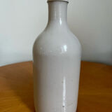 Bottle in white glazed ceramic stoneware M.KM