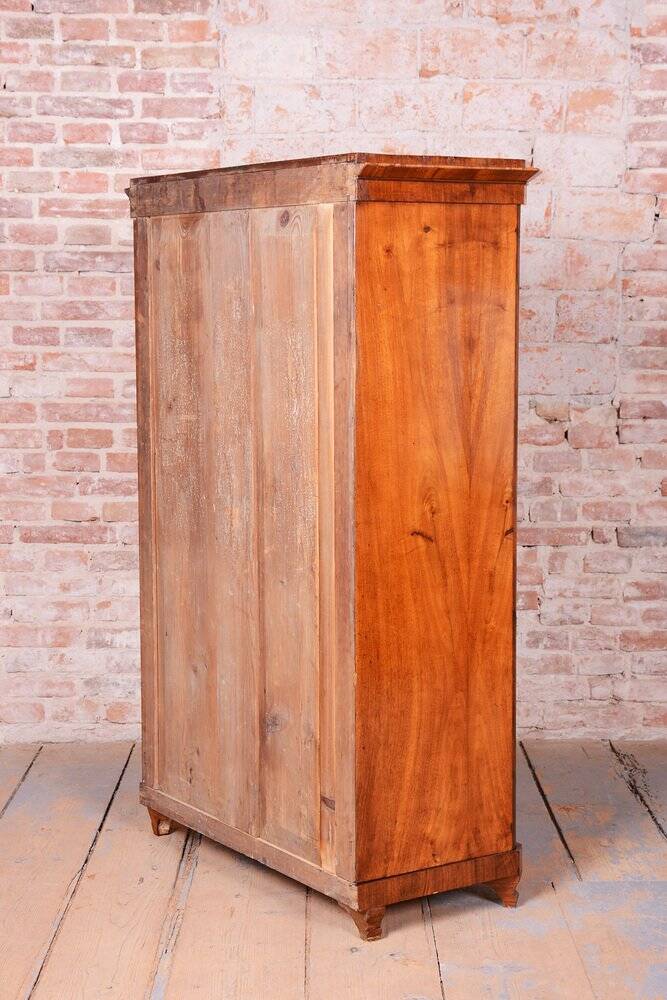 Biedermeier Cabinet in Walnut, Austria, 1830s
