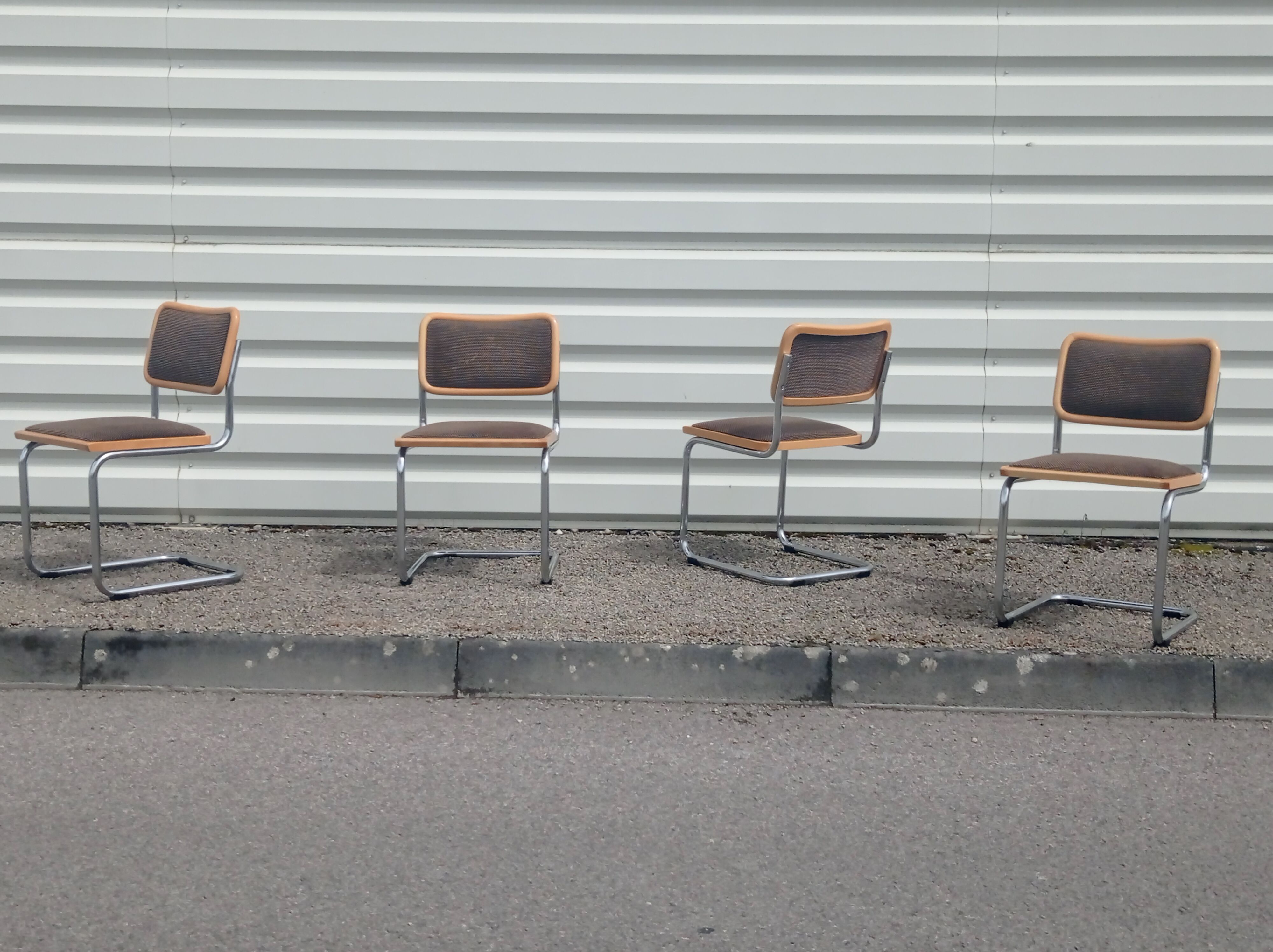Series of 4 wooden chairs by Marcel in wood and fabric