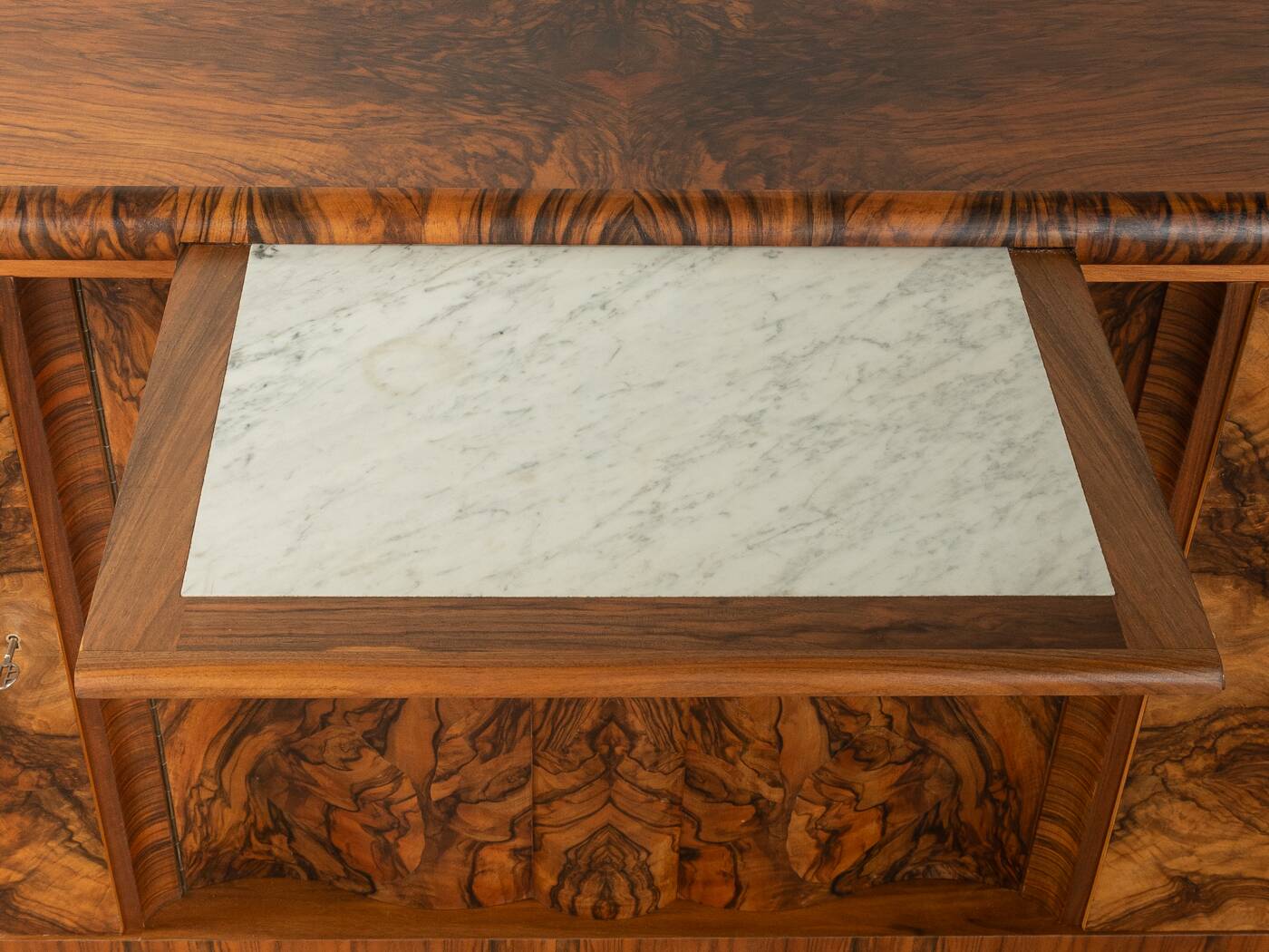 Wonderful Art Deco sideboard from the 1920s