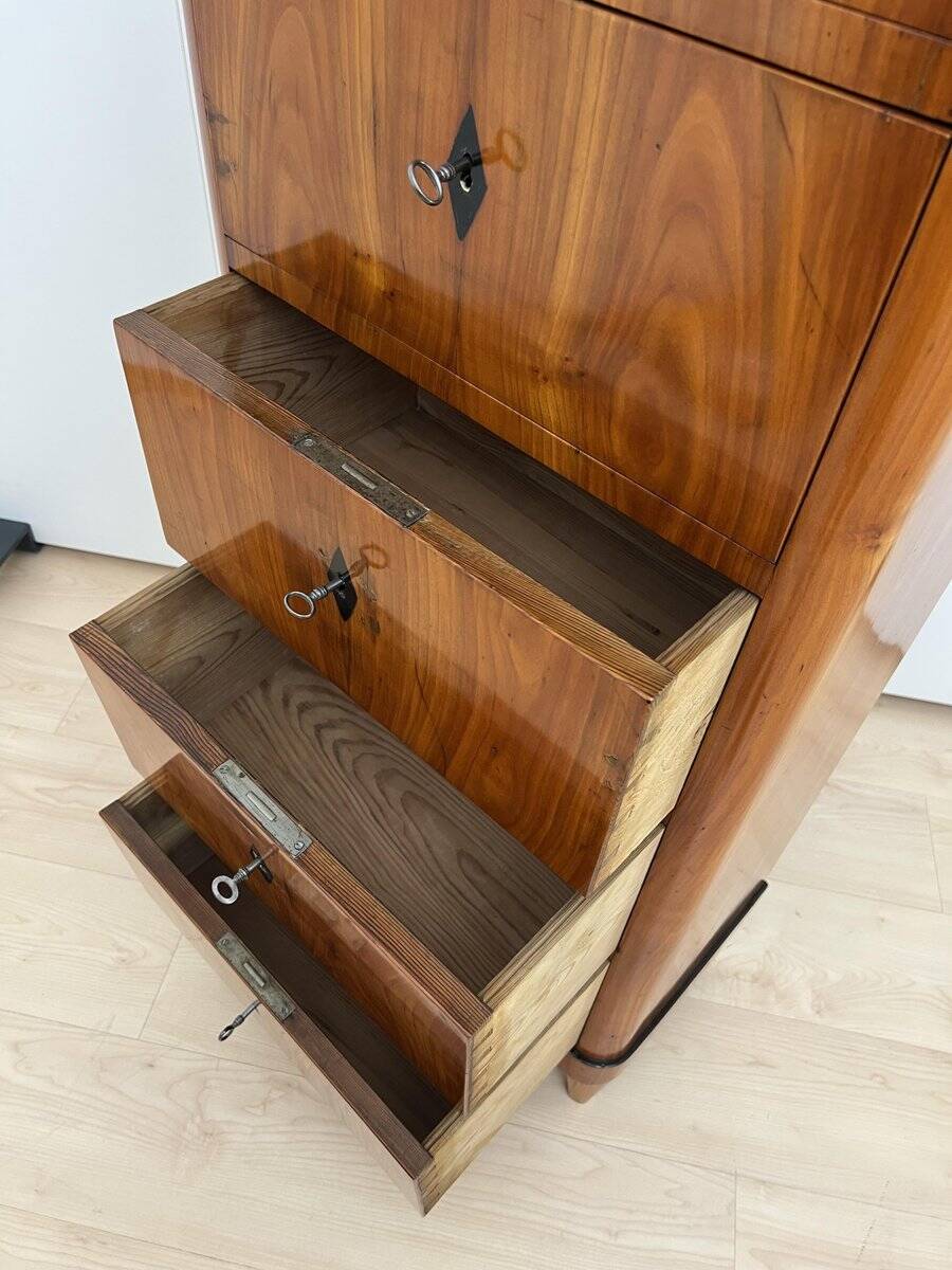 Biedermeier Five-Drawer Chiffonier in Cherry Veneer, South Germany, 1830s