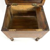 Wooden entrance trunk stool