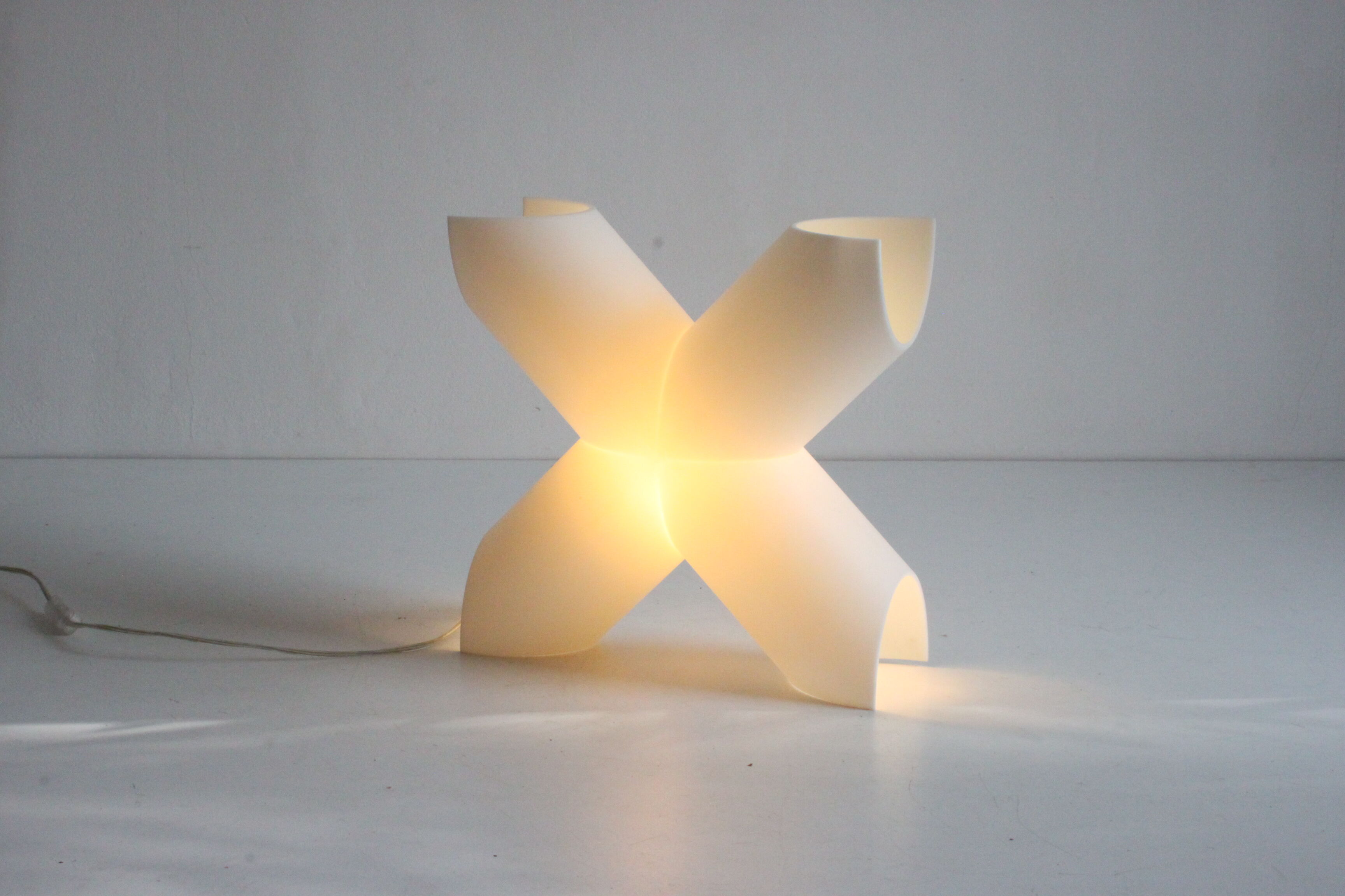 Lampe Model X Protocole Paris