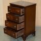 Paire de commodes françaises en bois dur flammé poli