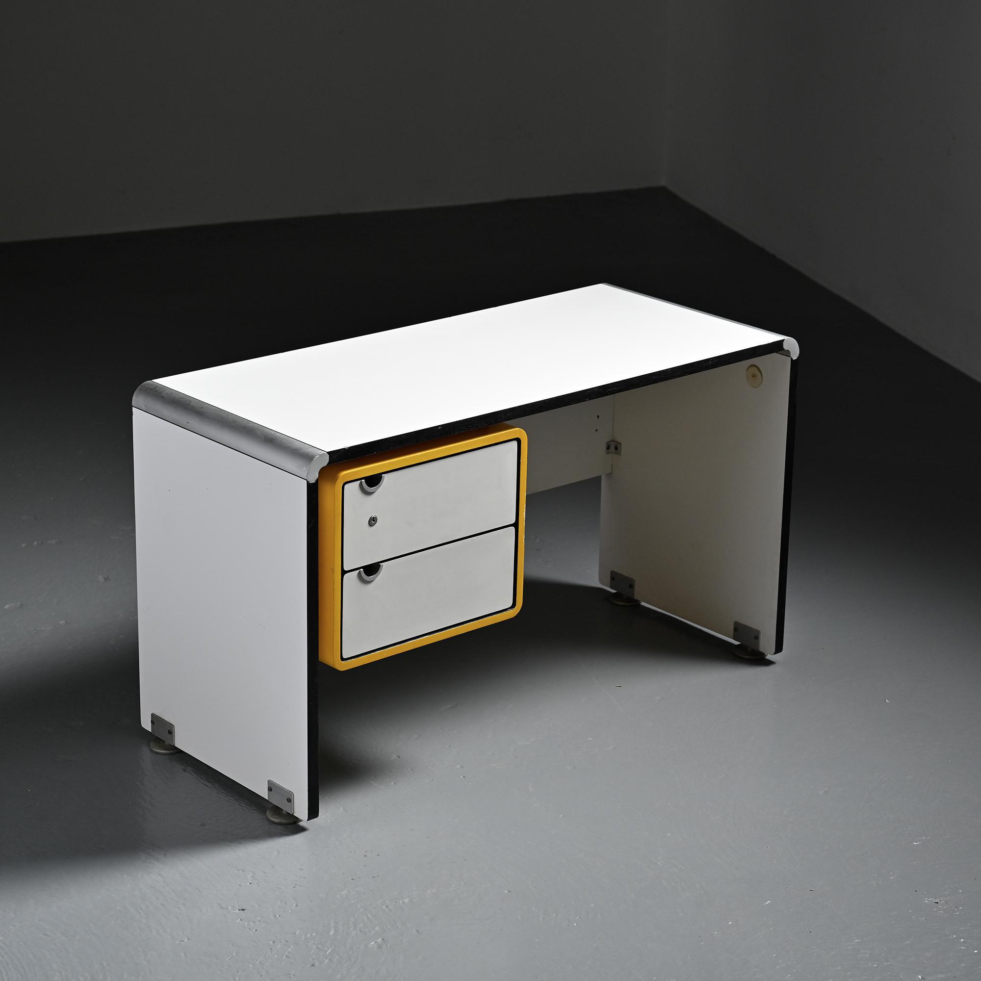 Bureau enfant par Alain Richard pour T.F.M, France, vers 1970