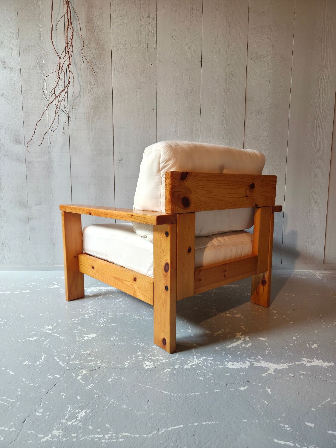 Fauteuil minimaliste