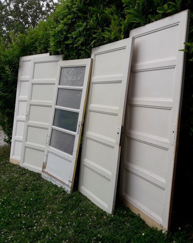 Porte vintage panneautée