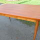 Table scandinave