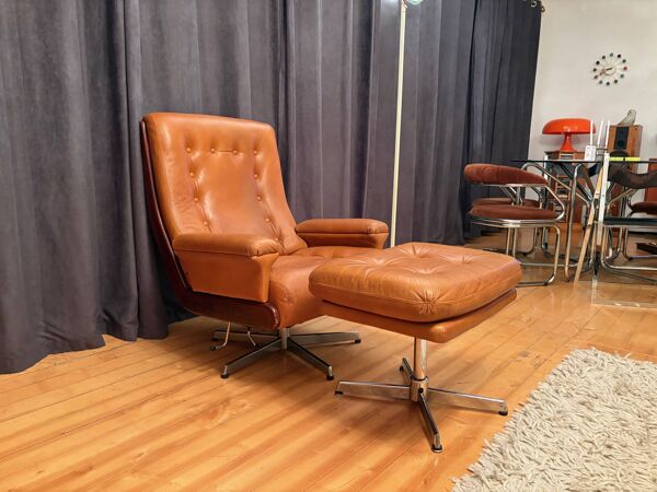 Fauteuil avec repose-pieds, par Ring Mebelfabrikk, Norvège, années 1960