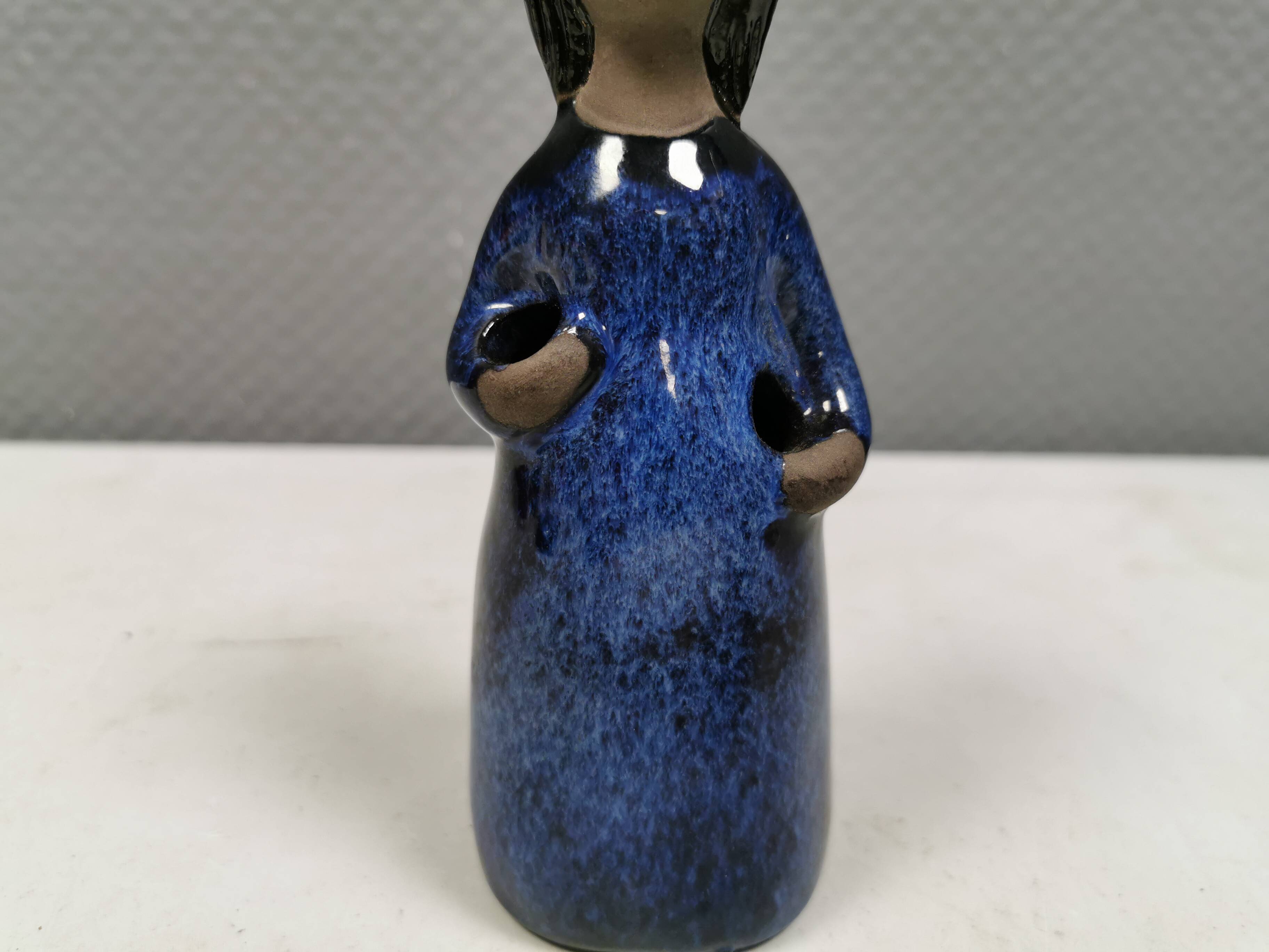 Beautiful vintage ceramic lady figurine by Elsi Bourelius Sweden 1980s