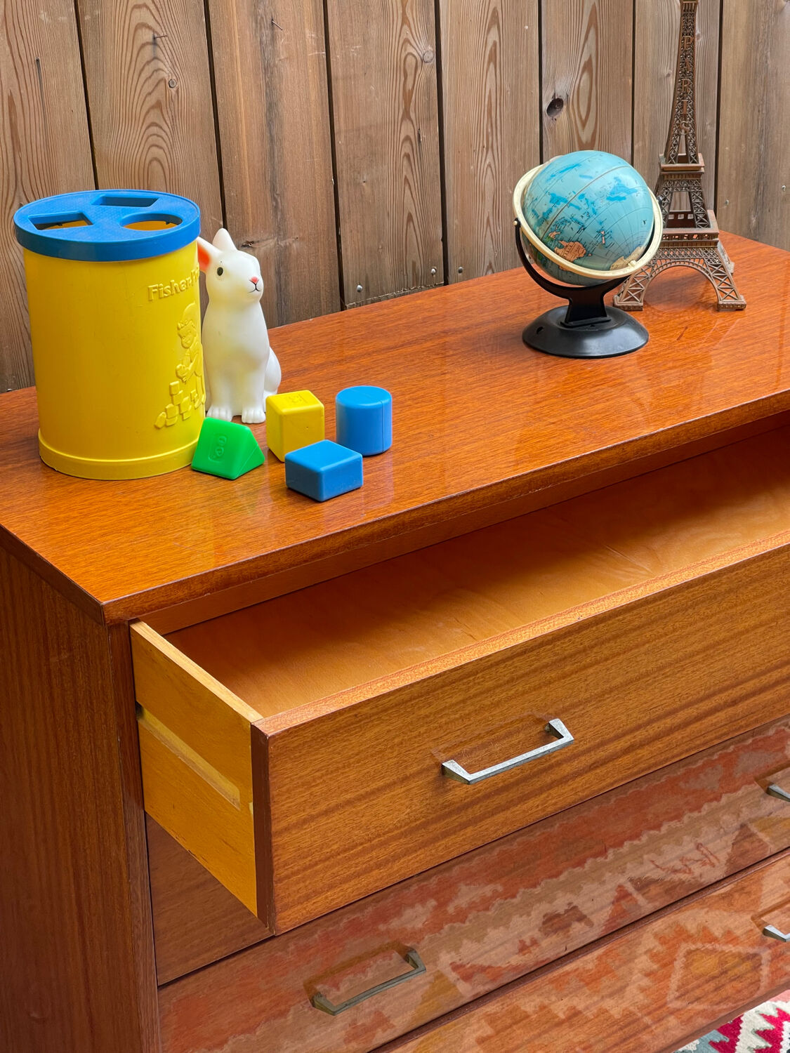 Vintage chest of drawers