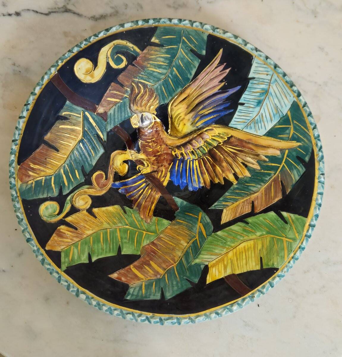 Large Vallauris dish in polychrome ceramic – parrot decoration – signed