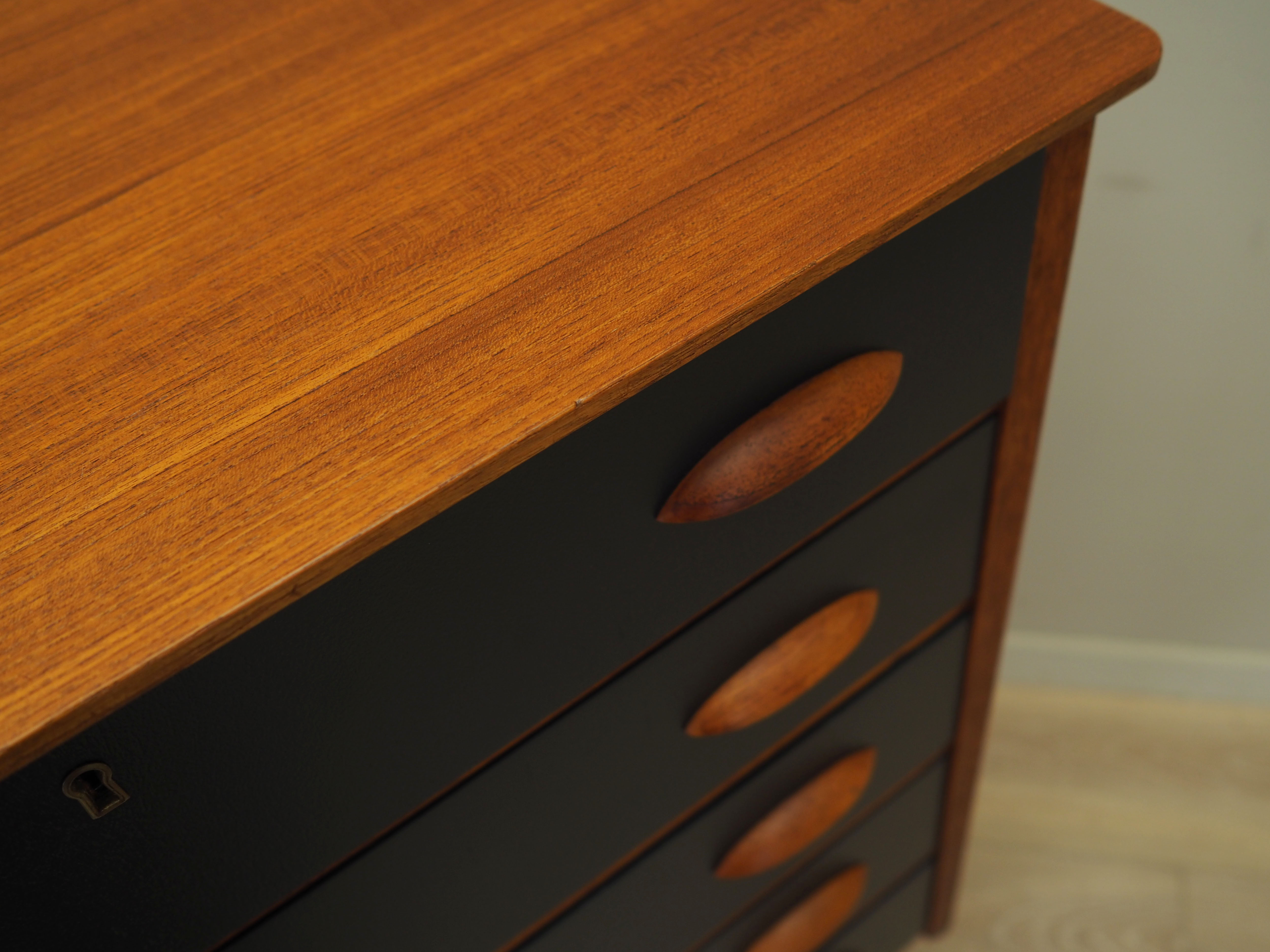 Teak chest of drawers, Danish design, 1970s, production: Denmark