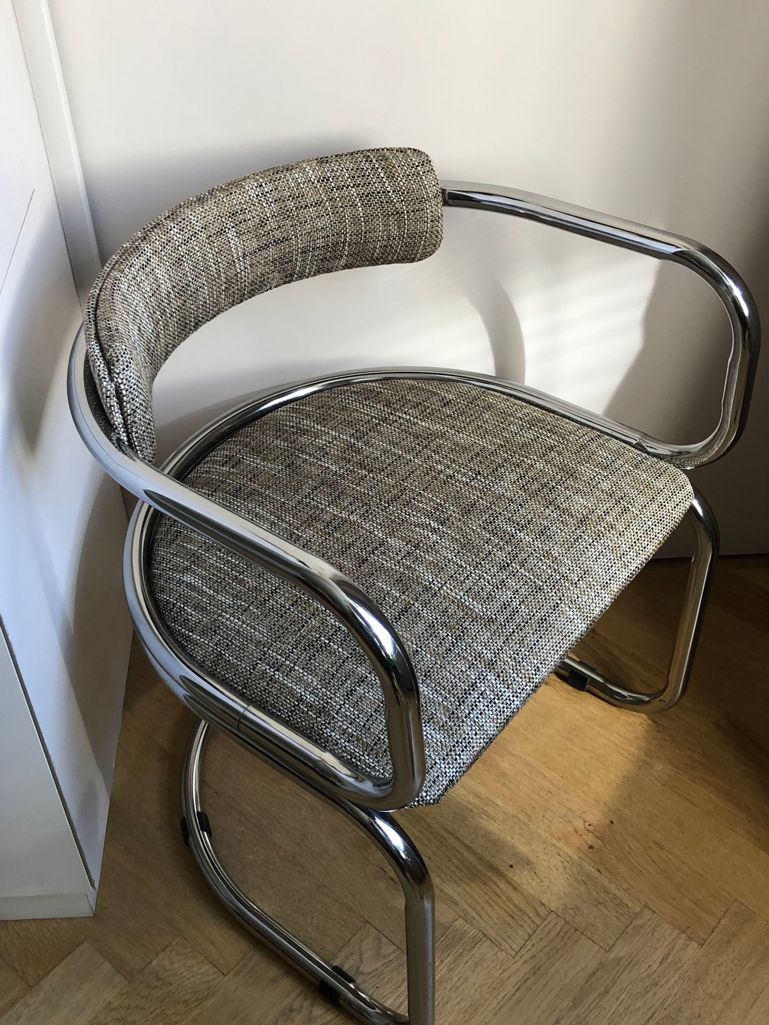 Victoria vintage chair