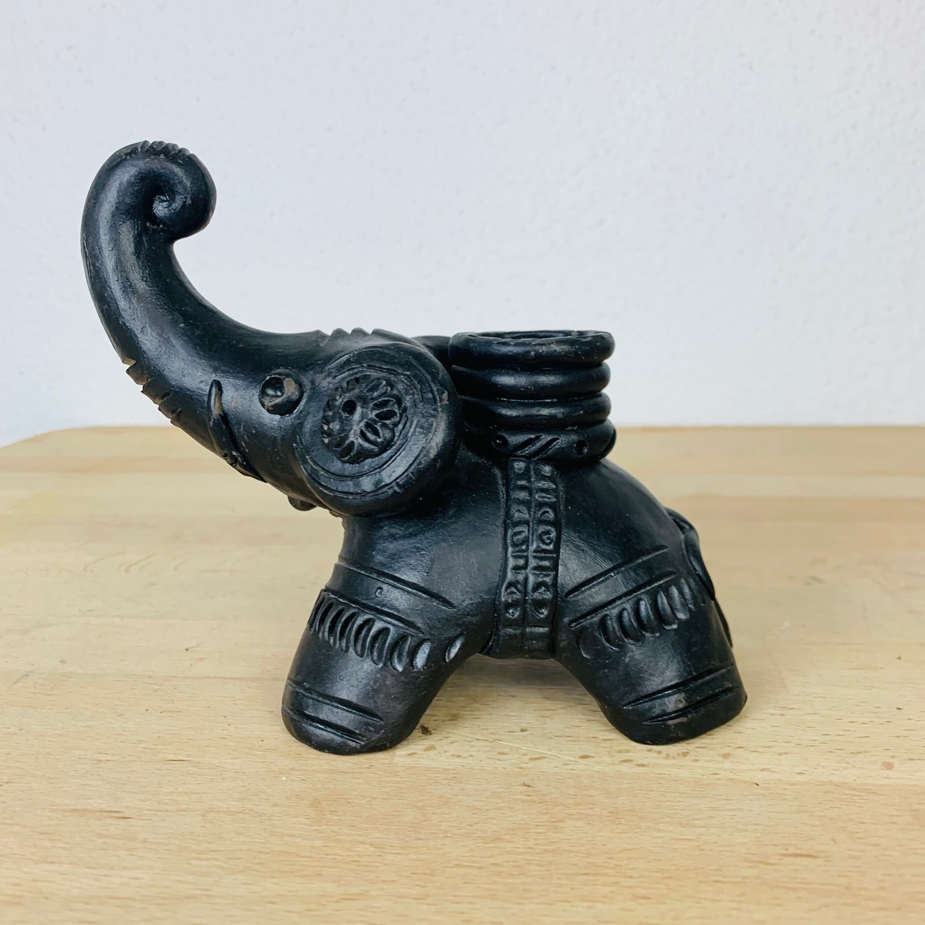 Black elephant candle holder